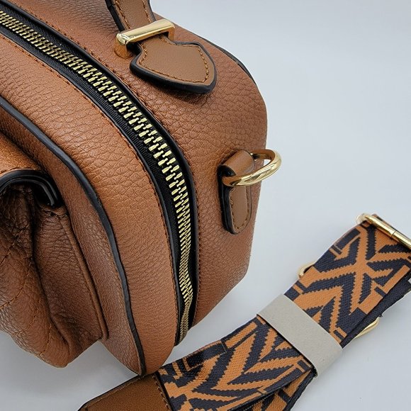 Crossbody Jolene Couture color Brown NWT - Picture 5 of 12